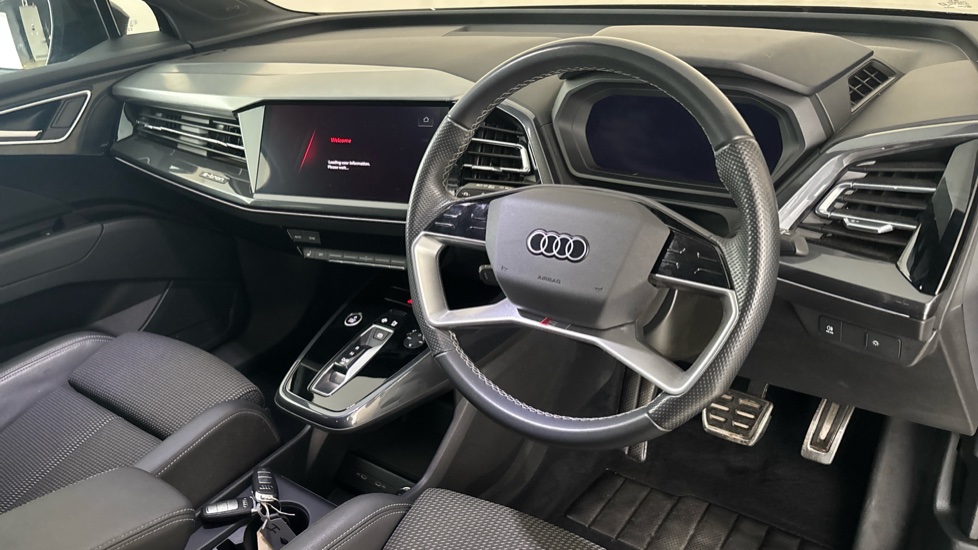 AUDI Q4 Image 9