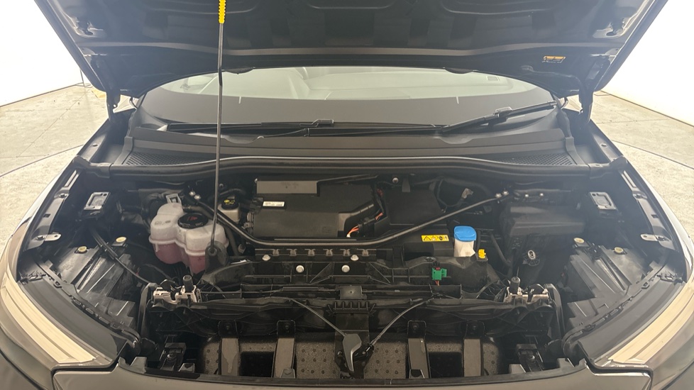 AUDI Q4 Image 16