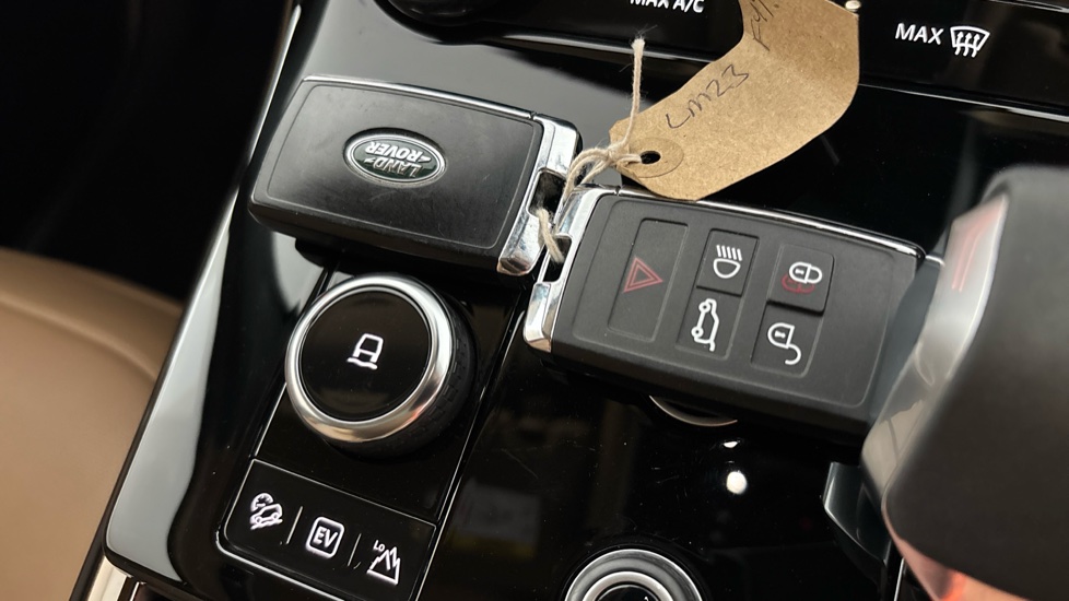 LAND ROVER RANGE ROVER SPORT 2 keys