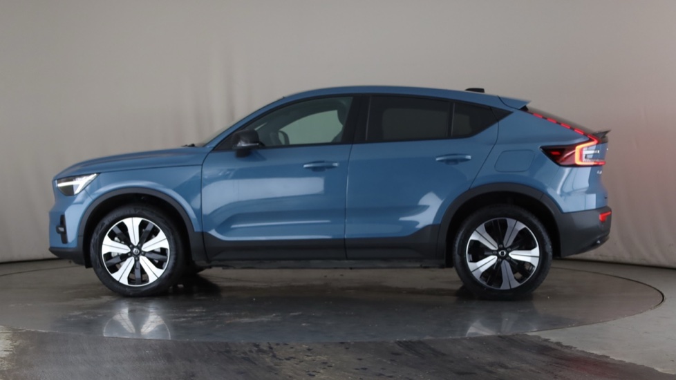 VOLVO C40 Image 2