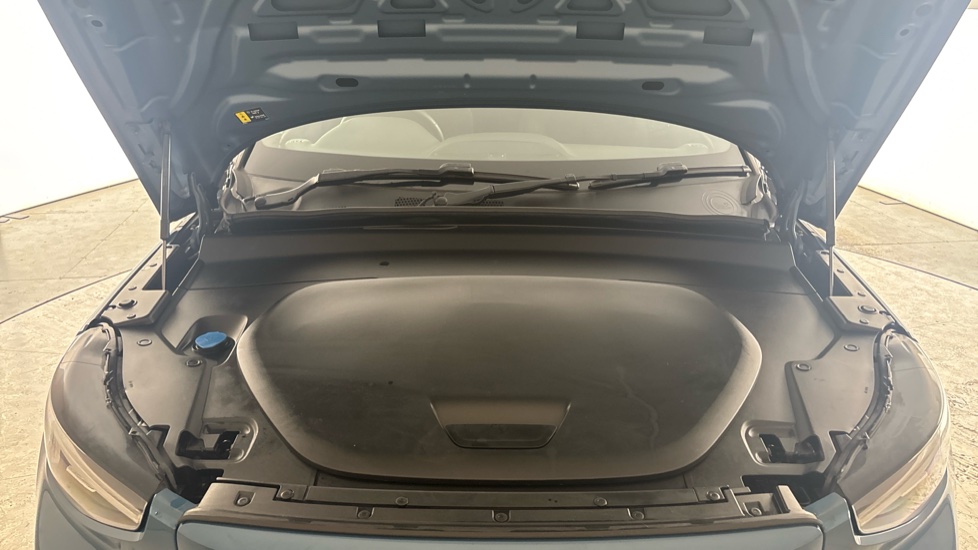VOLVO C40 Image 16