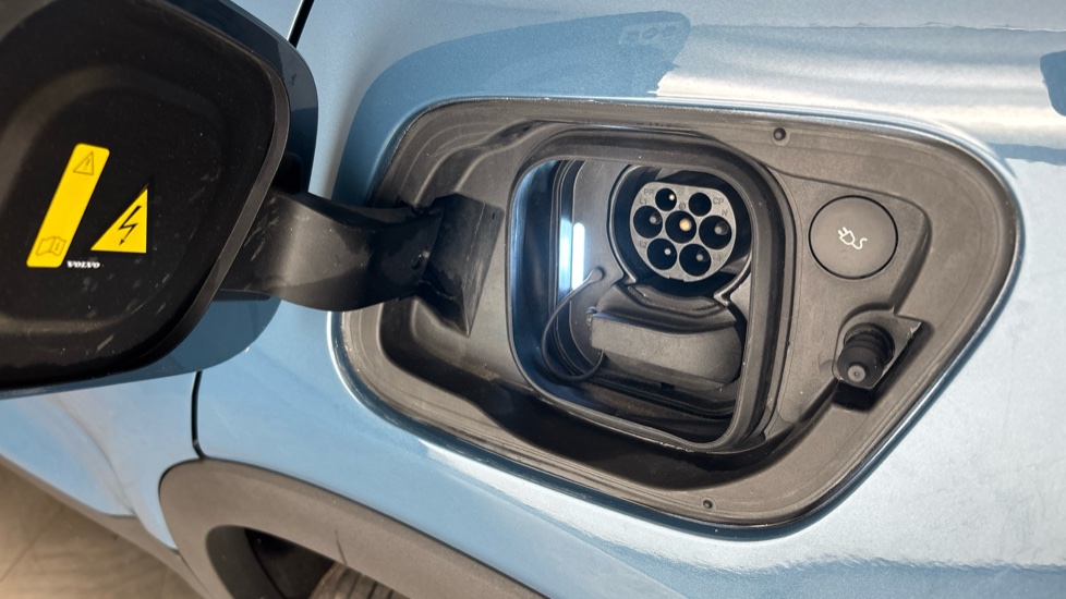 VOLVO C40 Image 21