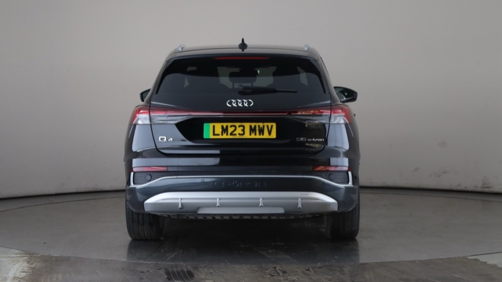 AUDI Q4 Image 4