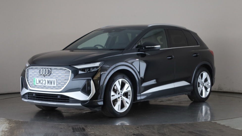 Used AUDI Q4