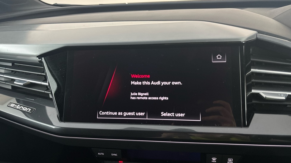 AUDI Q4 Image 12