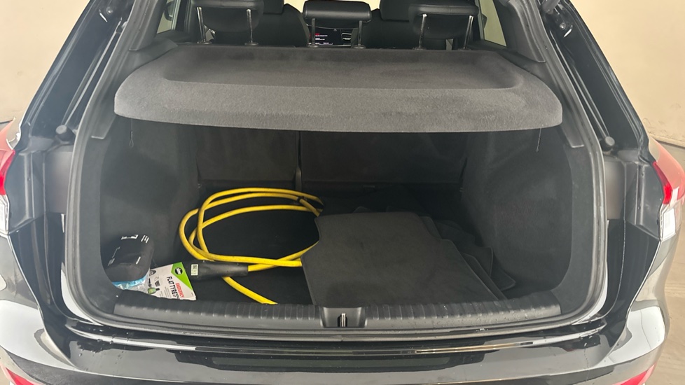 AUDI Q4 Image 15