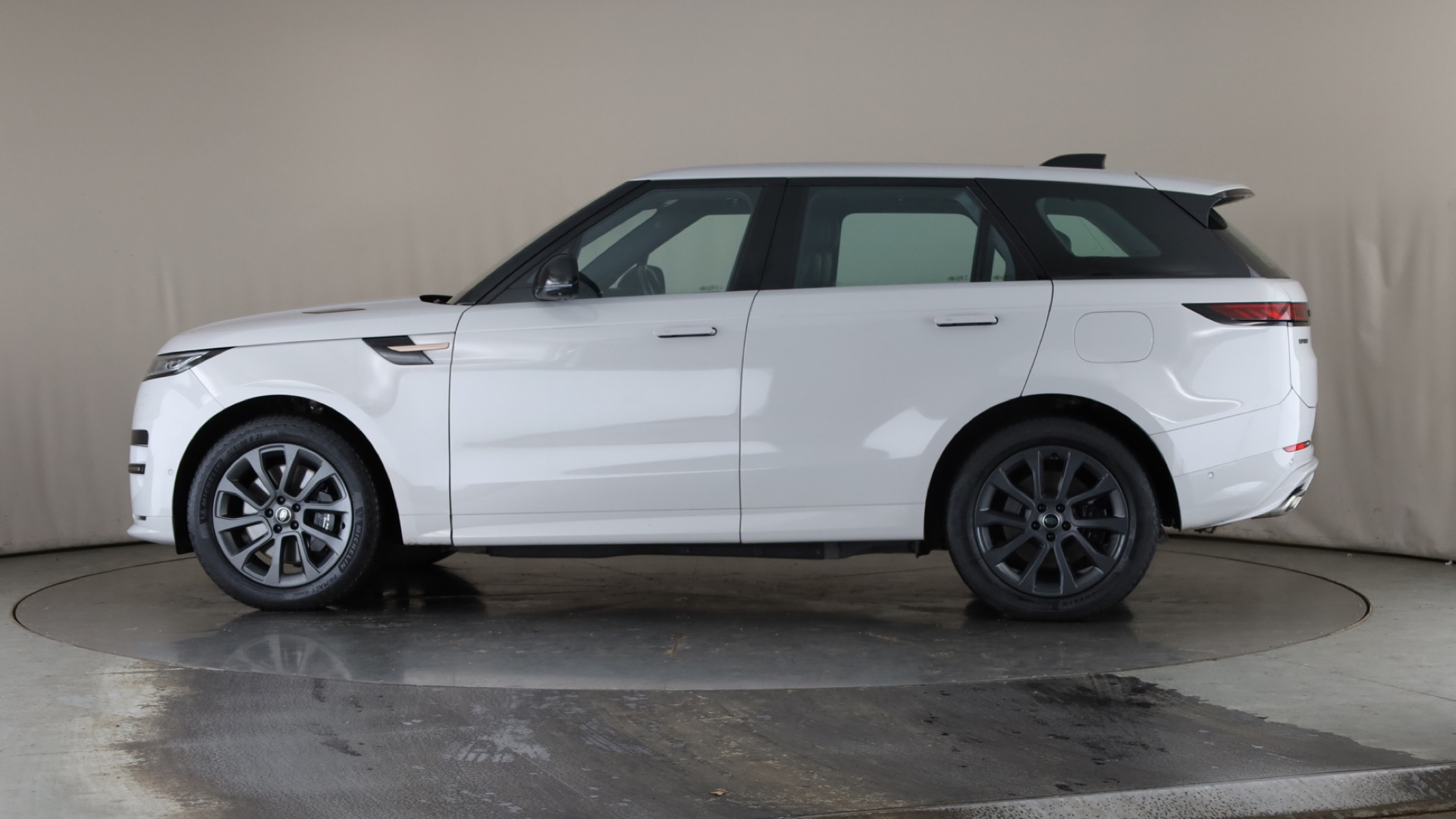 3.0 P440e Dynamic SE 5dr Auto