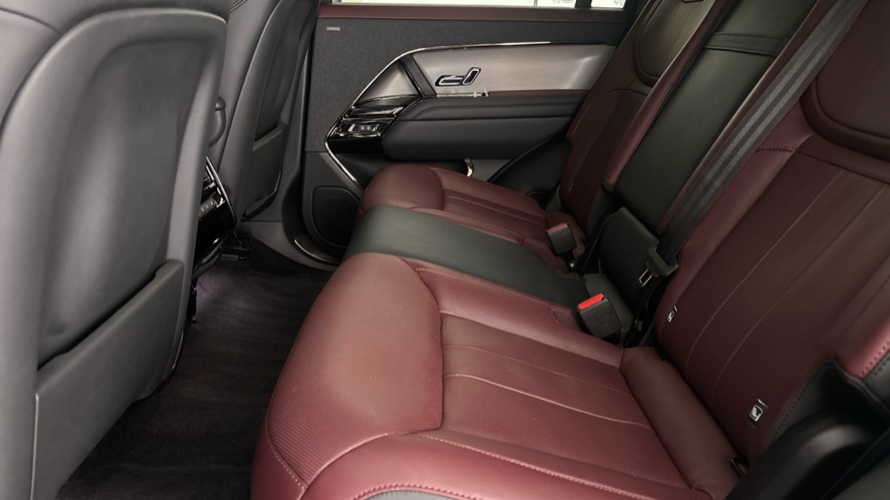 LAND ROVER RANGE ROVER SPORT Image 14