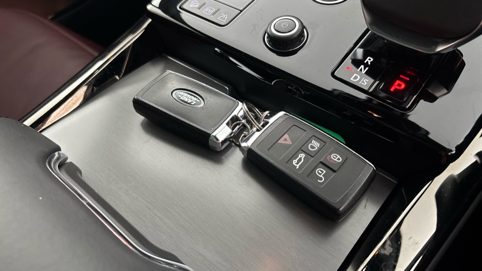 LAND ROVER RANGE ROVER SPORT 2 keys available
