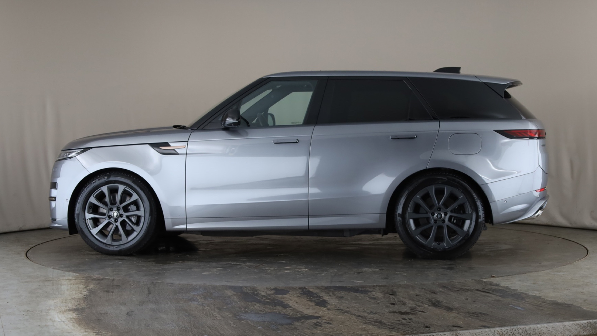 3.0 P440e Dynamic SE 5dr Auto