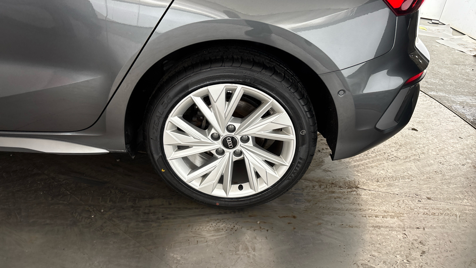 4020782 40 TFSI e S Line 5dr S Tronic[C+S] [17 inch Alloy]