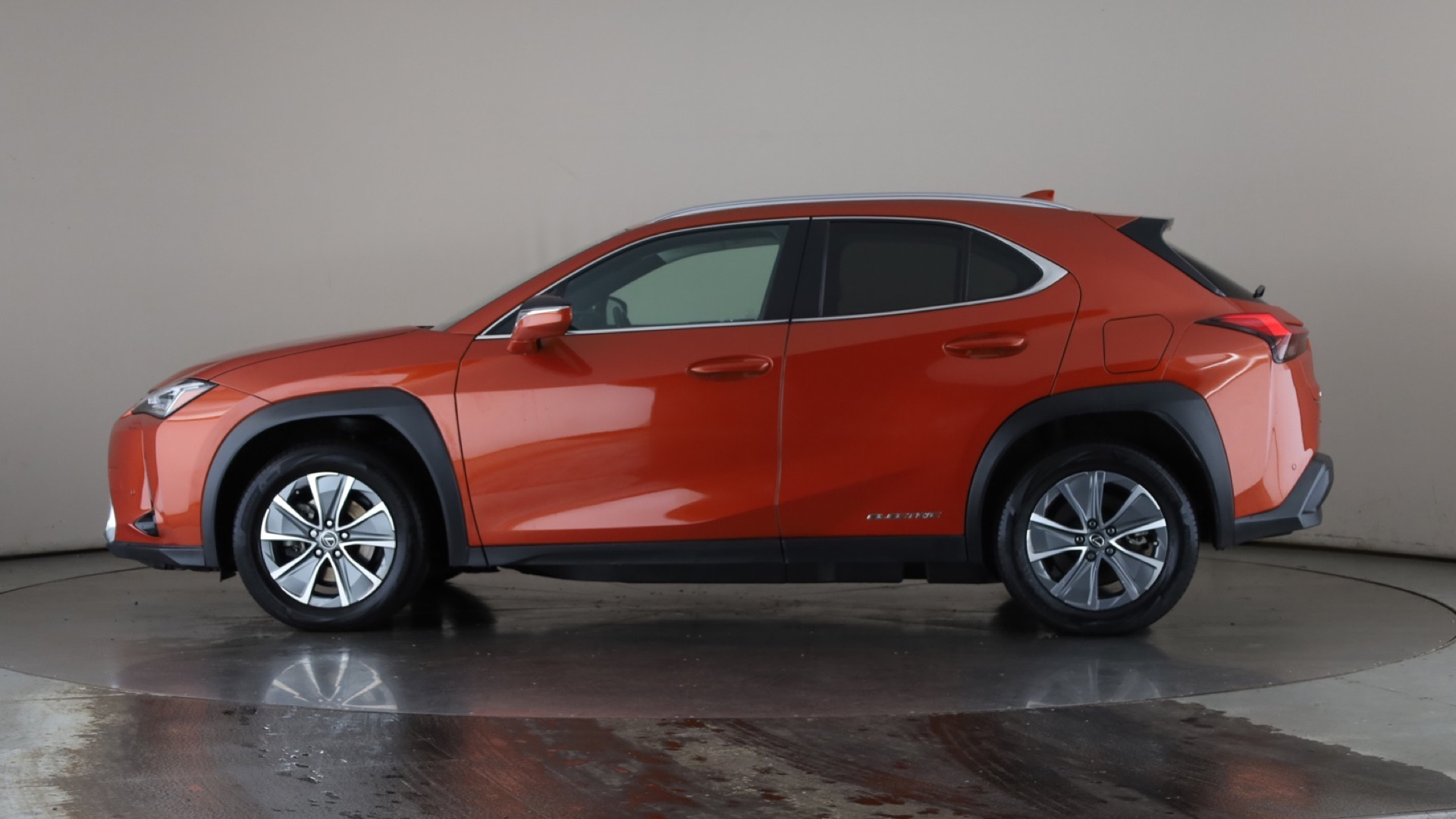 LEXUS UX UX ELECTRIC HATCHBACK 300e 150kW 54.3 kWh 5dr E-CVT [Premium Plus Pack]