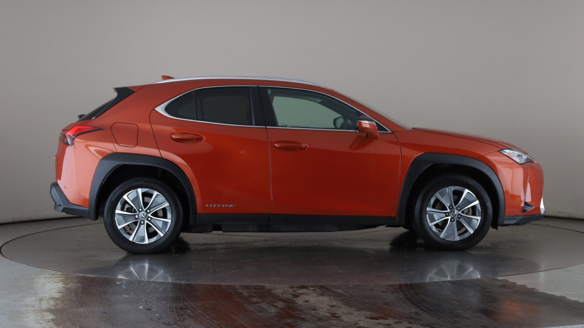 LEXUS UX UX ELECTRIC HATCHBACK 300e 150kW 54.3 kWh 5dr E-CVT [Premium Plus Pack]