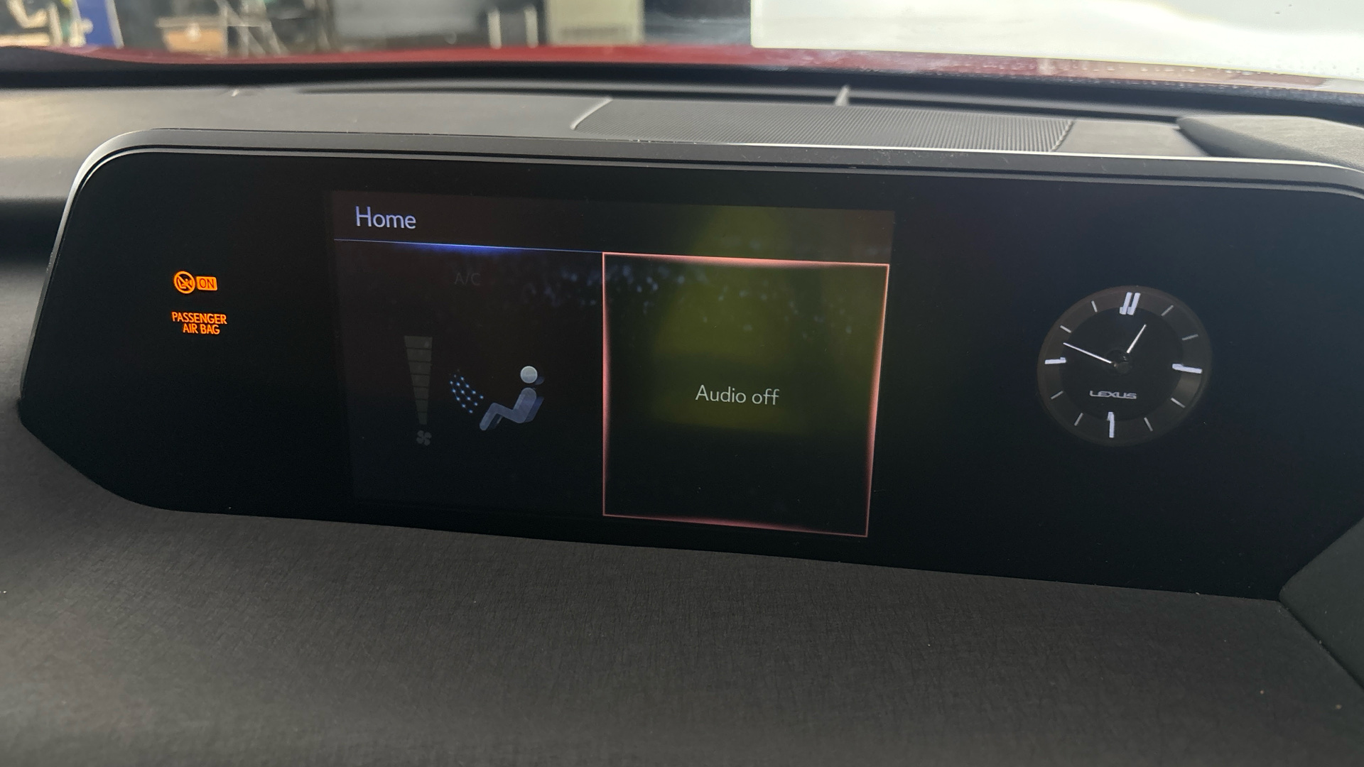 LEXUS UX UX ELECTRIC HATCHBACK 300e 150kW 54.3 kWh 5dr E-CVT [Premium Plus Pack]