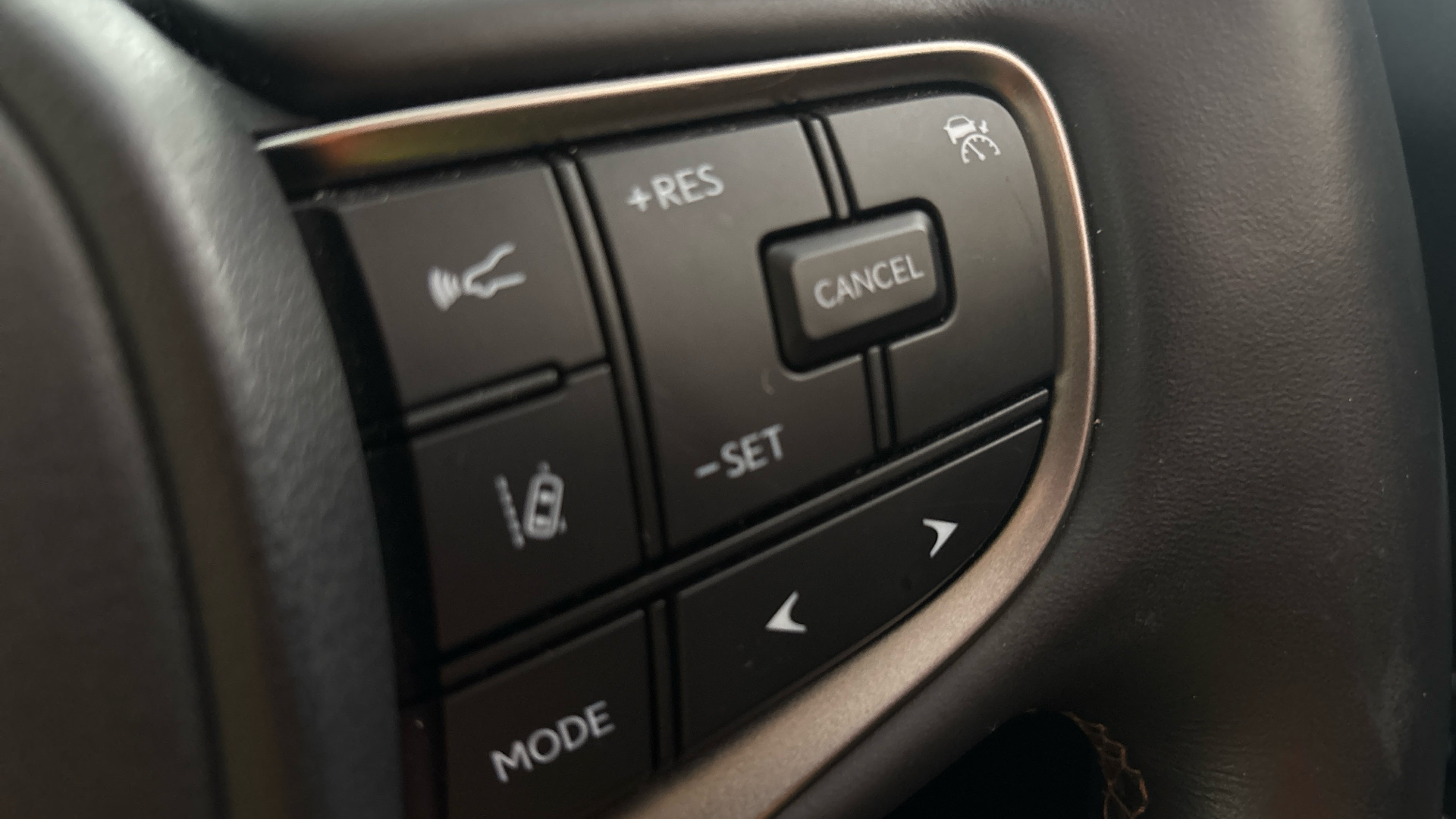LEXUS UX UX ELECTRIC HATCHBACK 300e 150kW 54.3 kWh 5dr E-CVT [Premium Plus Pack]