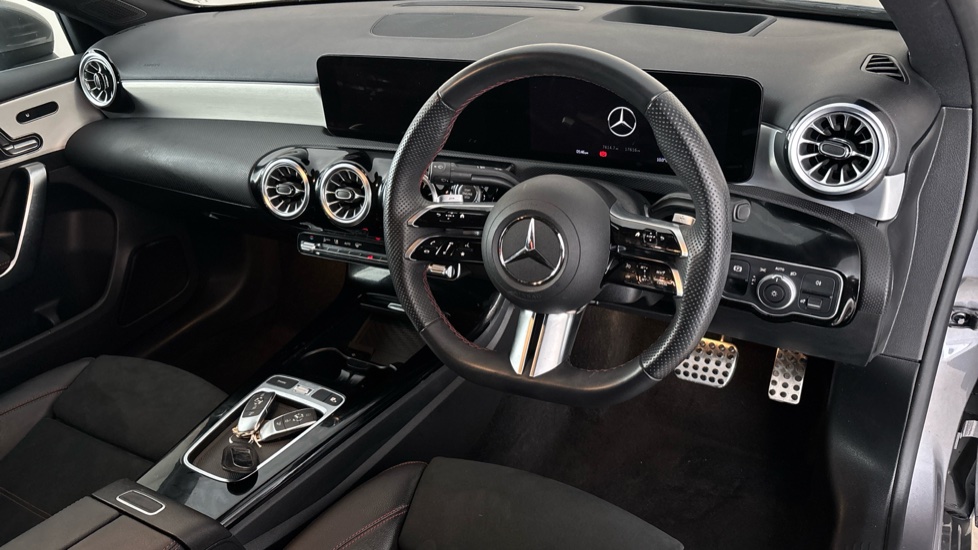 MERCEDES A CLASS Image 9