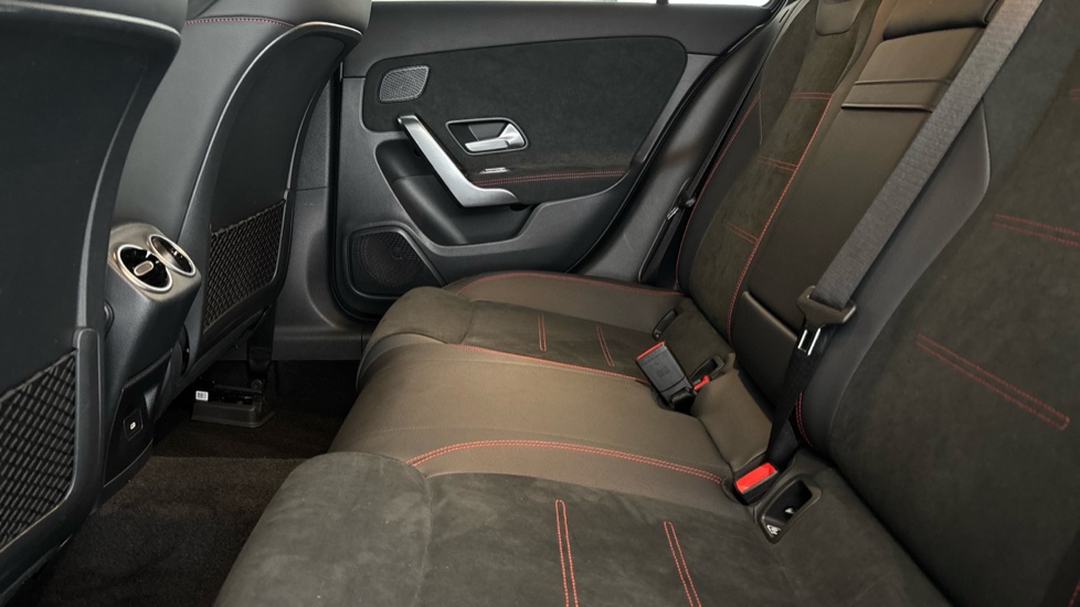 MERCEDES A CLASS Image 14