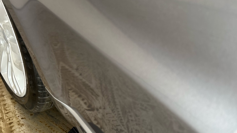 LAND ROVER RANGE ROVER SPORT dent