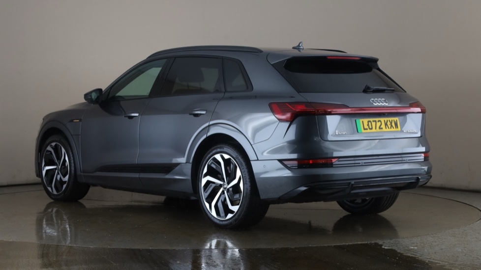 AUDI E-TRON Image 3