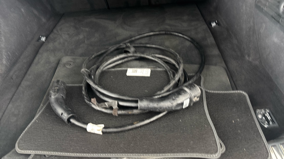 AUDI E-TRON Image 22