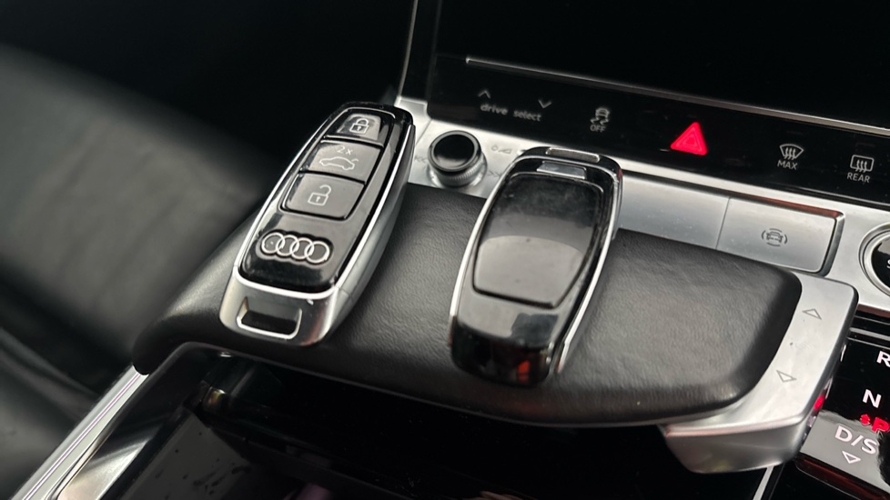 AUDI E-TRON 2 keys