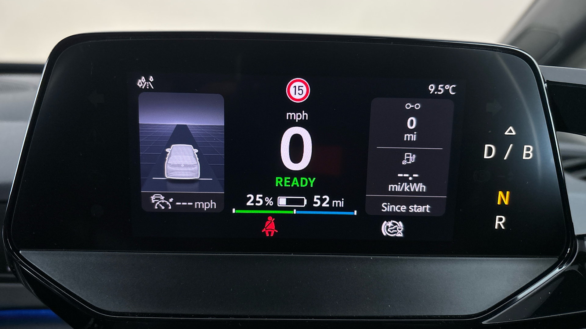 4027715 107KW Life Pro 58kWh 5dr Auto