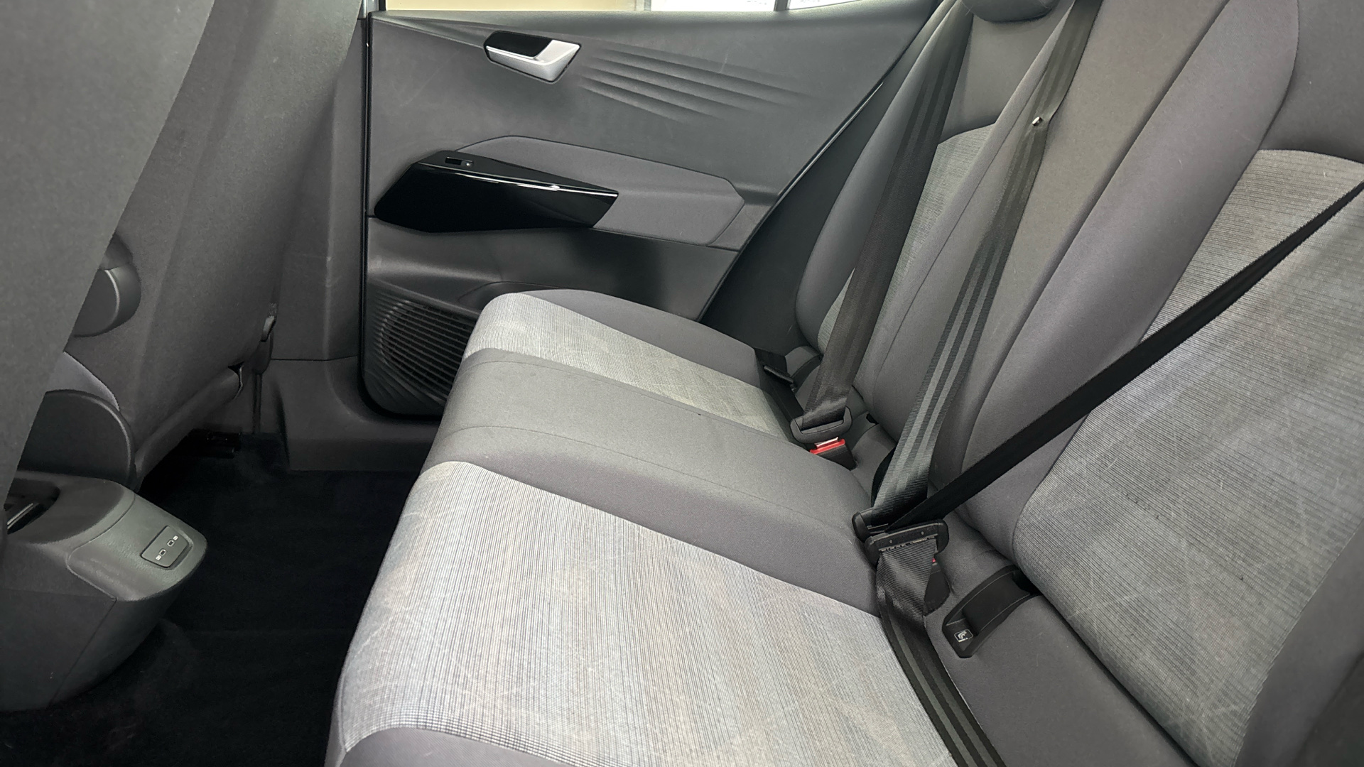 4027715 107KW Life Pro 58kWh 5dr Auto