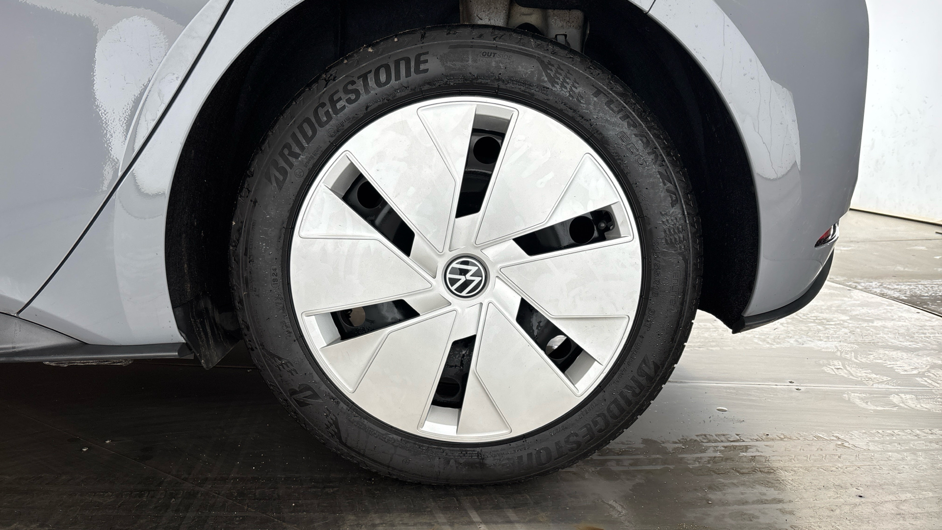 4027715 107KW Life Pro 58kWh 5dr Auto