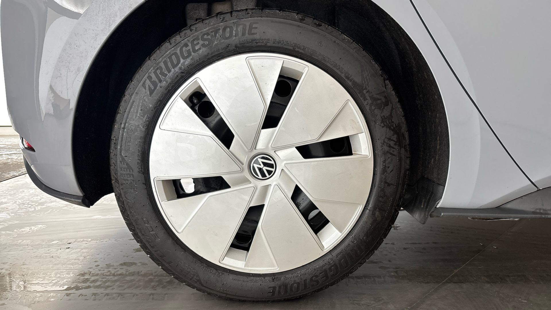 4027715 107KW Life Pro 58kWh 5dr Auto