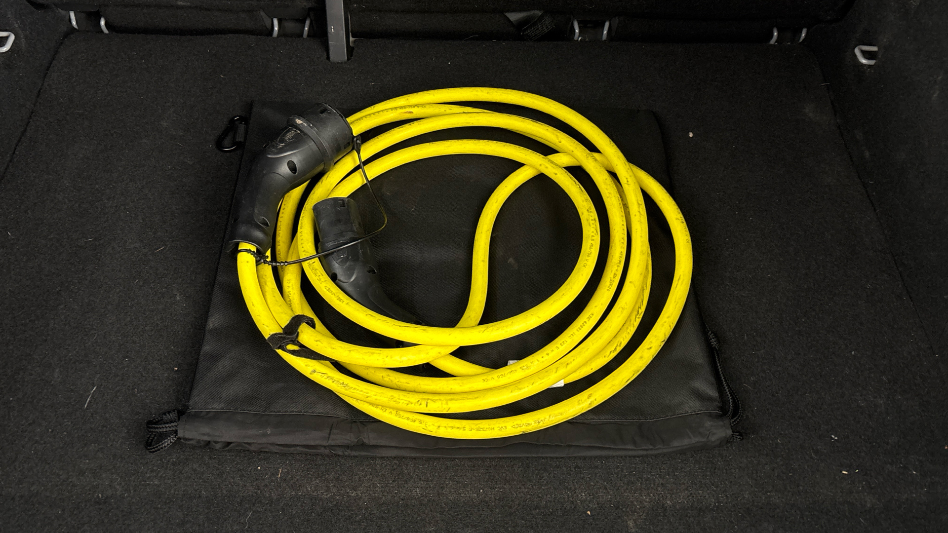 4027715 107KW Life Pro 58kWh 5dr Auto