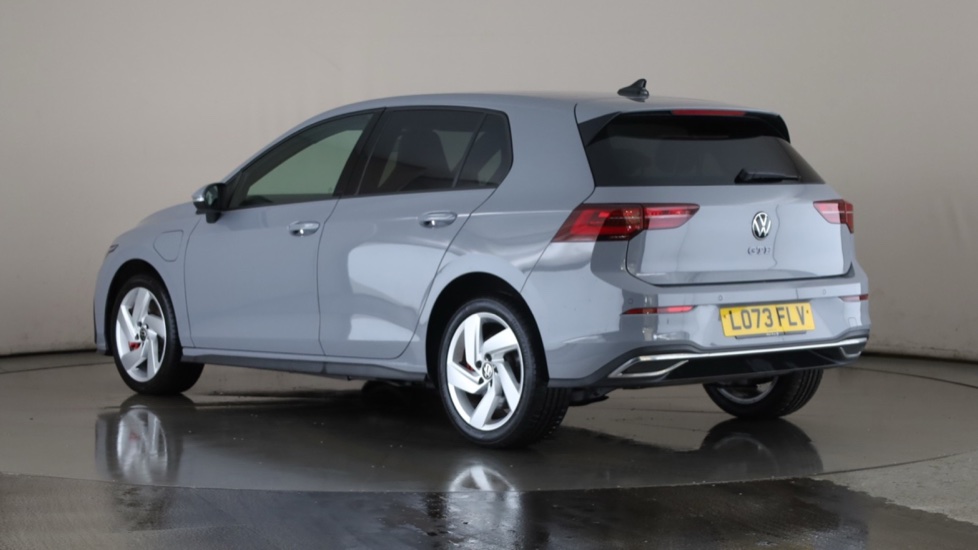 VOLKSWAGEN GOLF Image 3