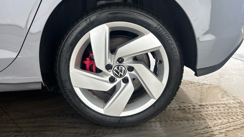 VOLKSWAGEN GOLF Image 18