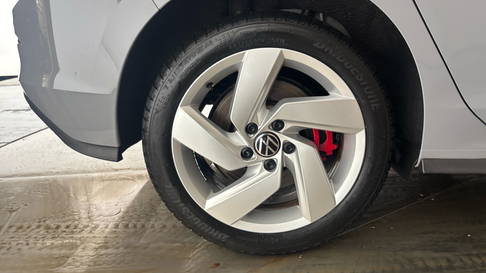VOLKSWAGEN GOLF Image 19