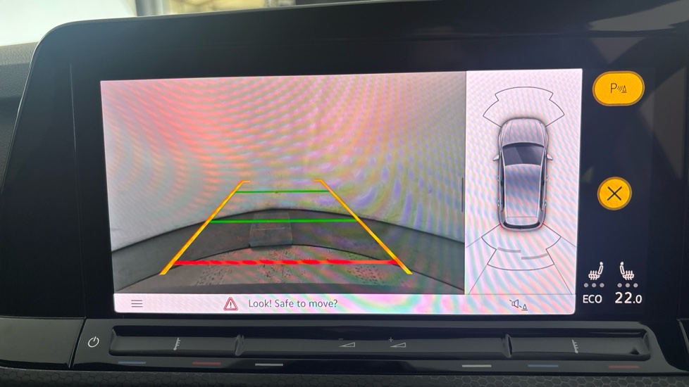 VOLKSWAGEN GOLF reverse camera