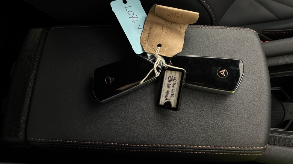 CUPRA FORMENTOR two keys