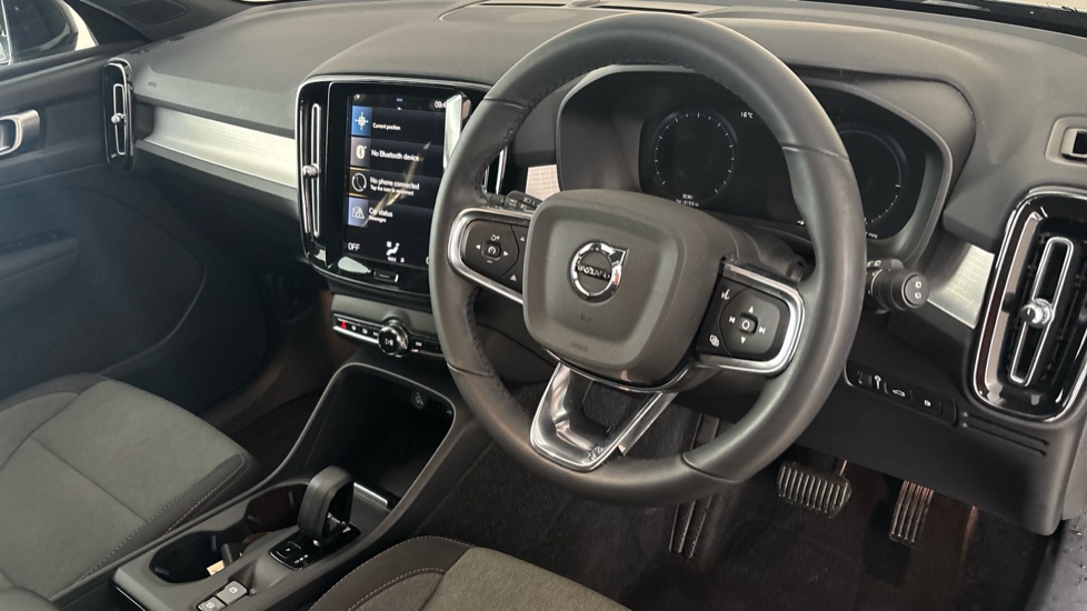 VOLVO XC40 Image 9