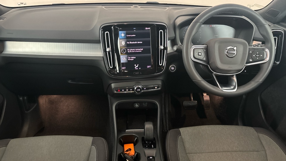 VOLVO XC40 Image 11