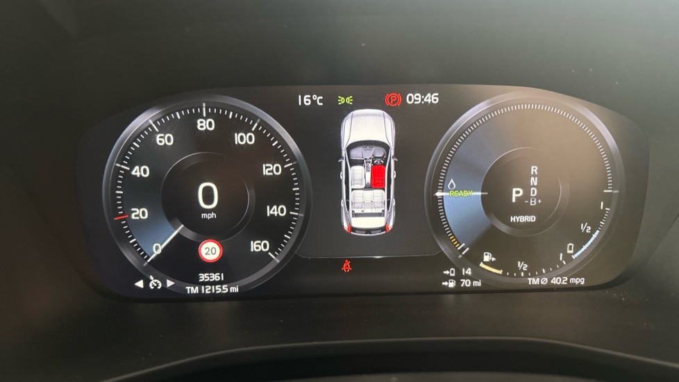 VOLVO XC40 Image 13