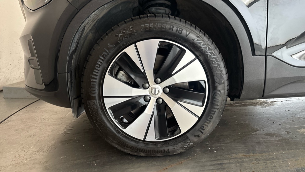 VOLVO XC40 Image 17