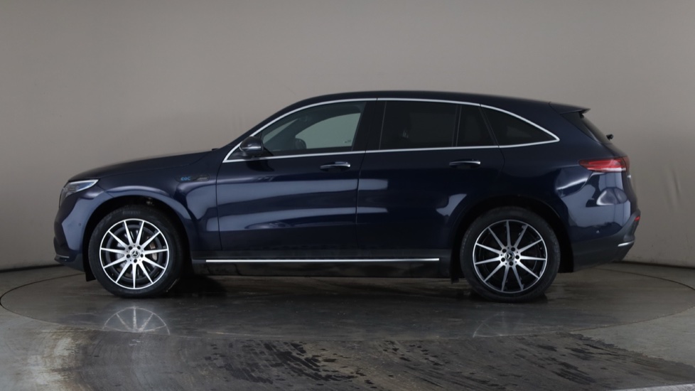 MERCEDES EQC Image 2