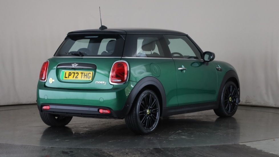 MINI HATCHBACK Image 5