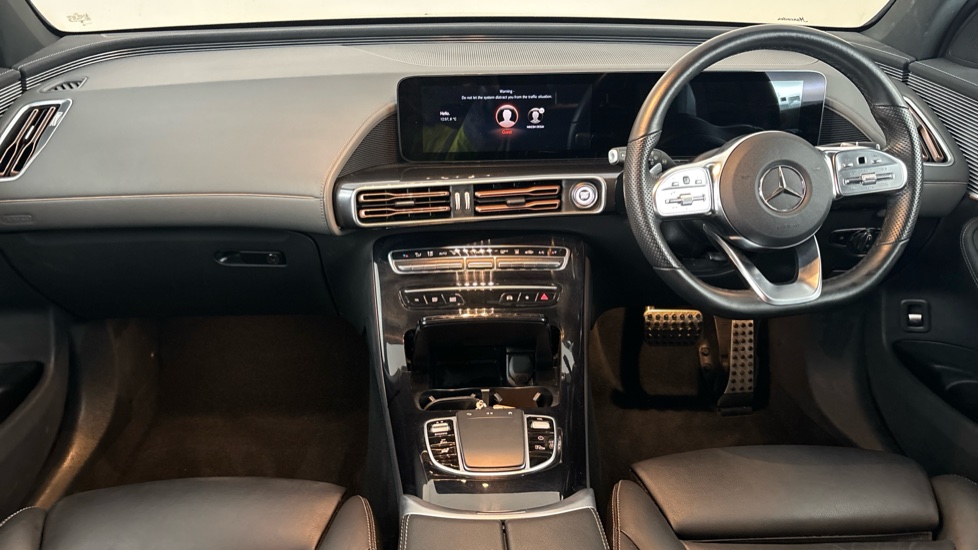 MERCEDES EQC Image 11