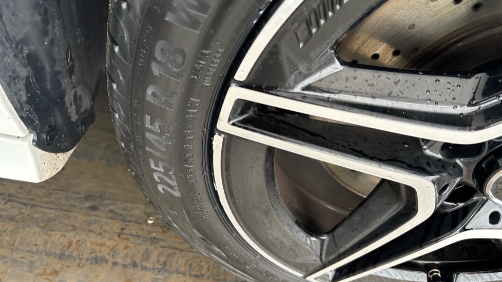 MERCEDES A CLASS scuff