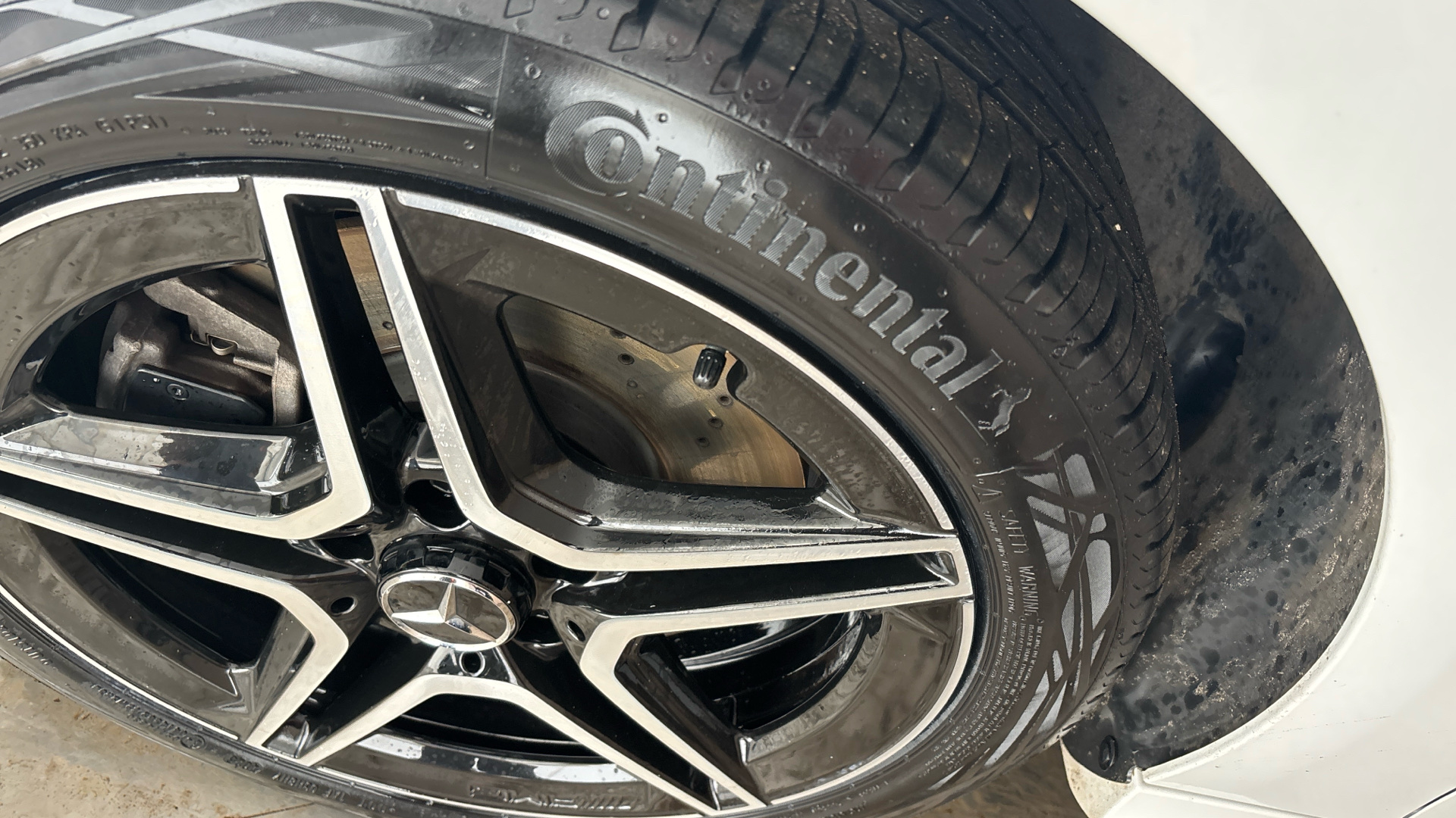 4049543 A250e AMG Line Premium Edition 4dr Auto