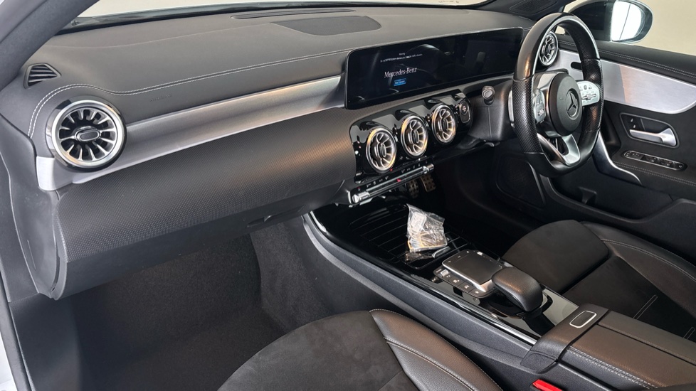 MERCEDES A CLASS Image 10