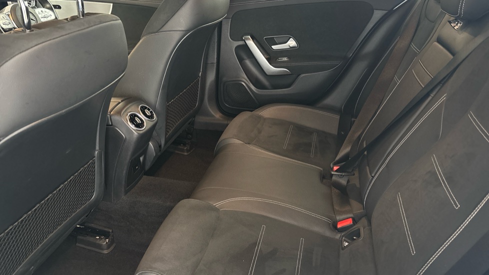 MERCEDES A CLASS Image 14