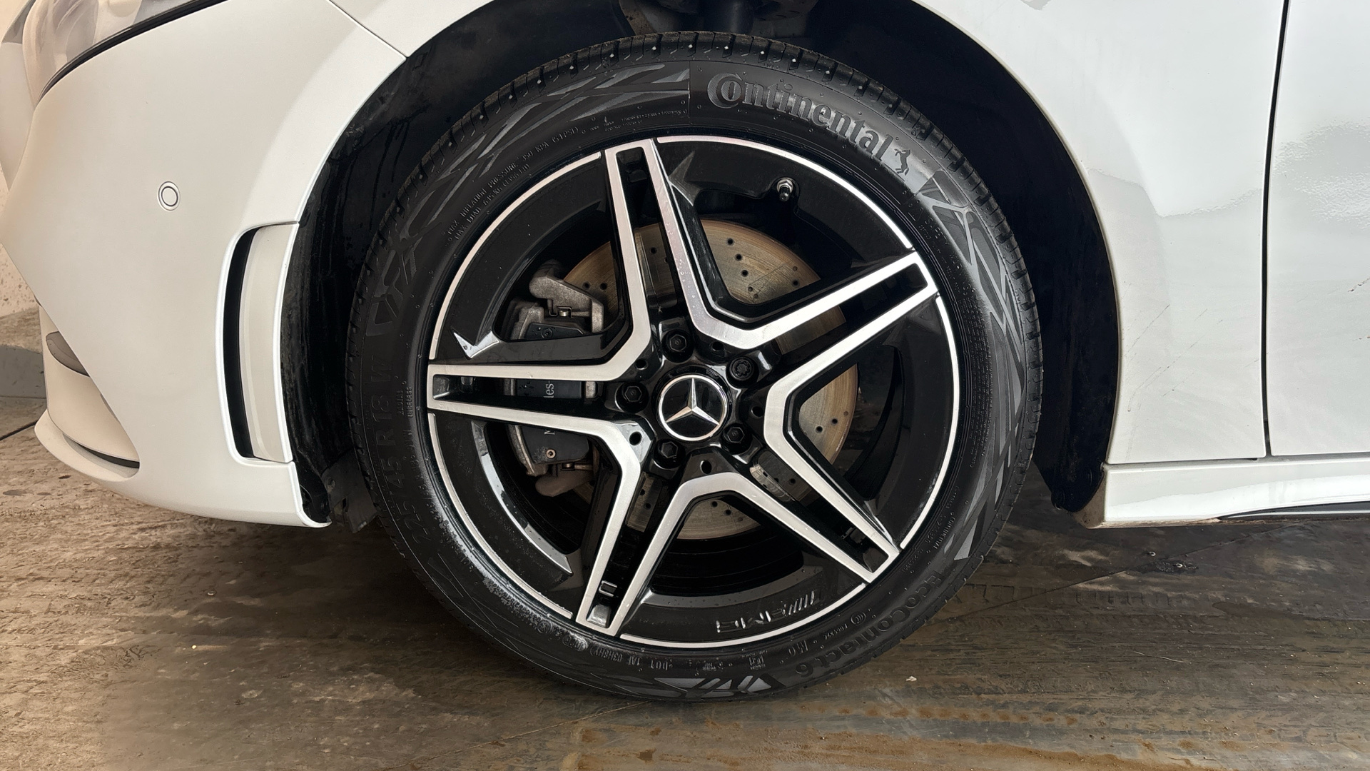 4049543 A250e AMG Line Premium Edition 4dr Auto