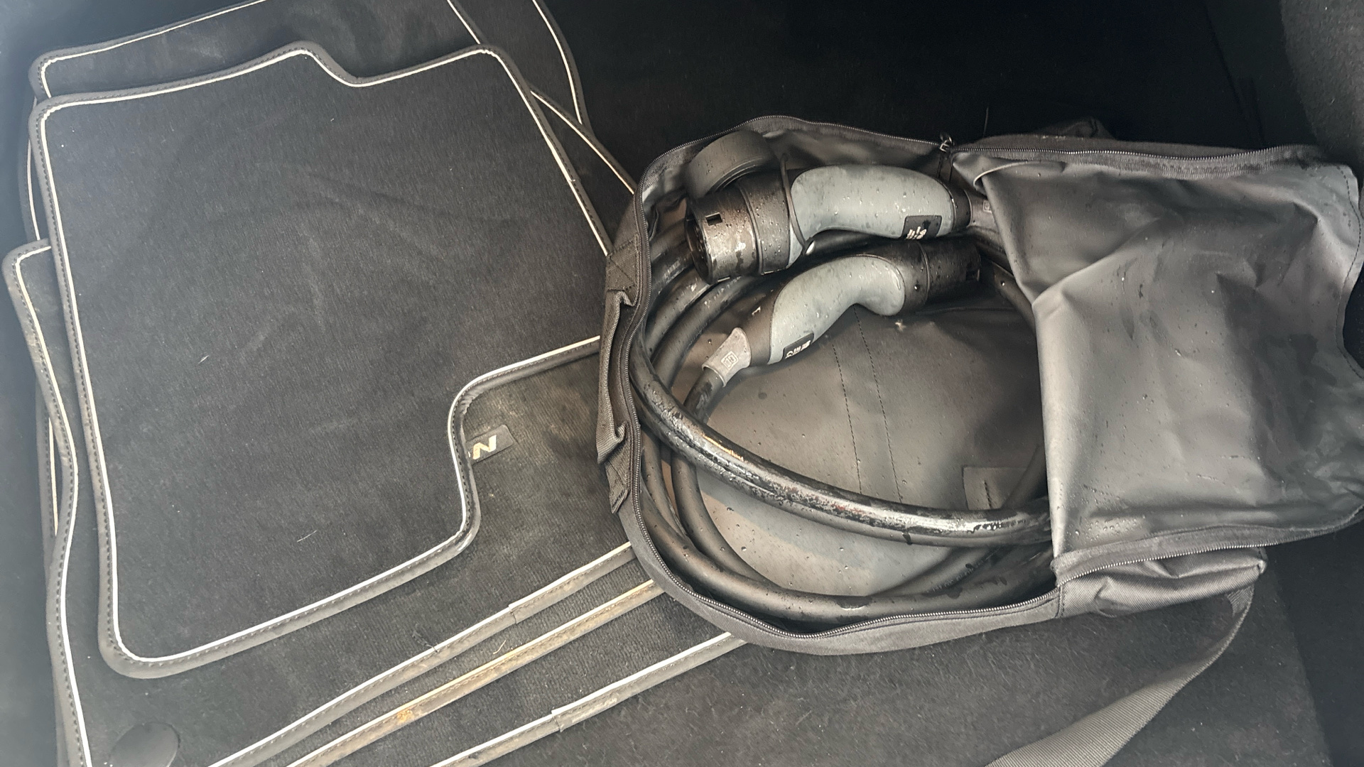 4049543 A250e AMG Line Premium Edition 4dr Auto