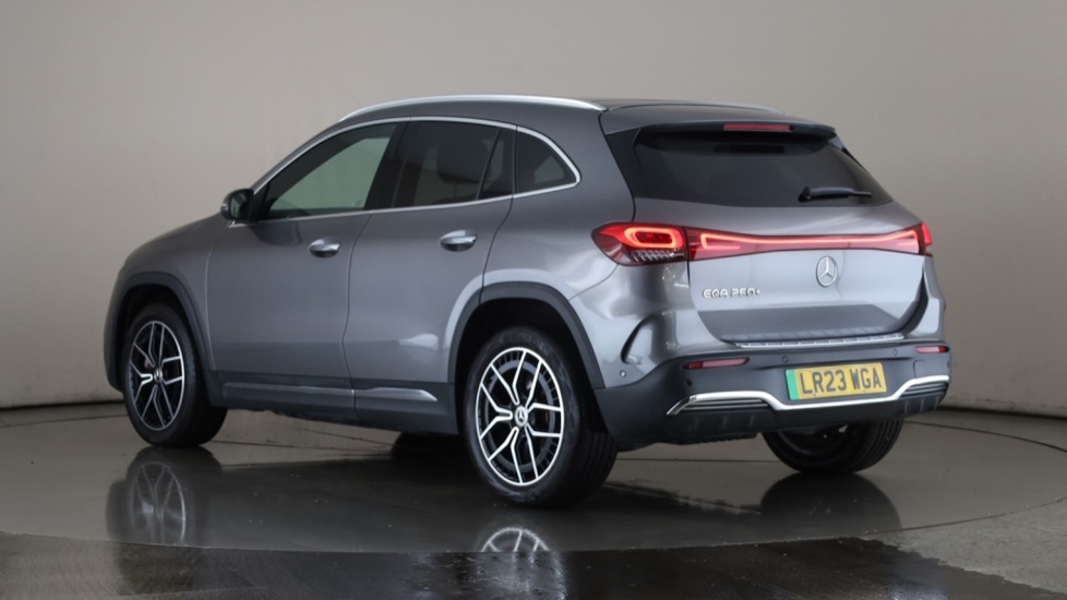 MERCEDES EQA Image 3