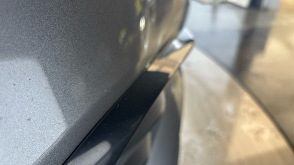 MERCEDES EQA chips